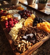 dessert charcuterie board thanksgiving