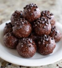 no bake cottage cheese brownie batter protein bites