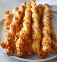puff pastry cheese straws