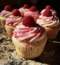 raspberry swirl cupcakes