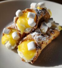 zesty lemon meringue pie cannolis